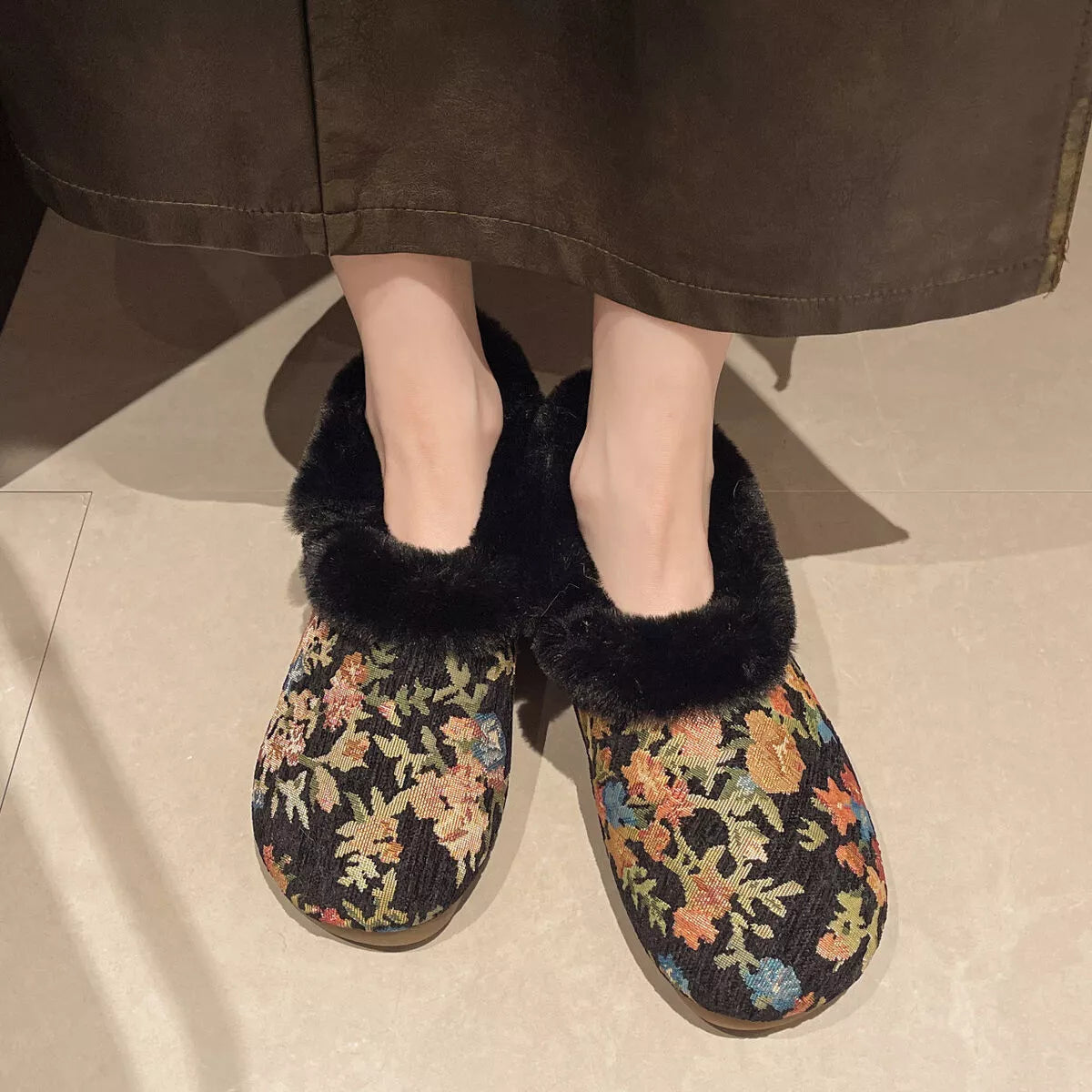 Floral Pattern Plush Lined Slip-Ons