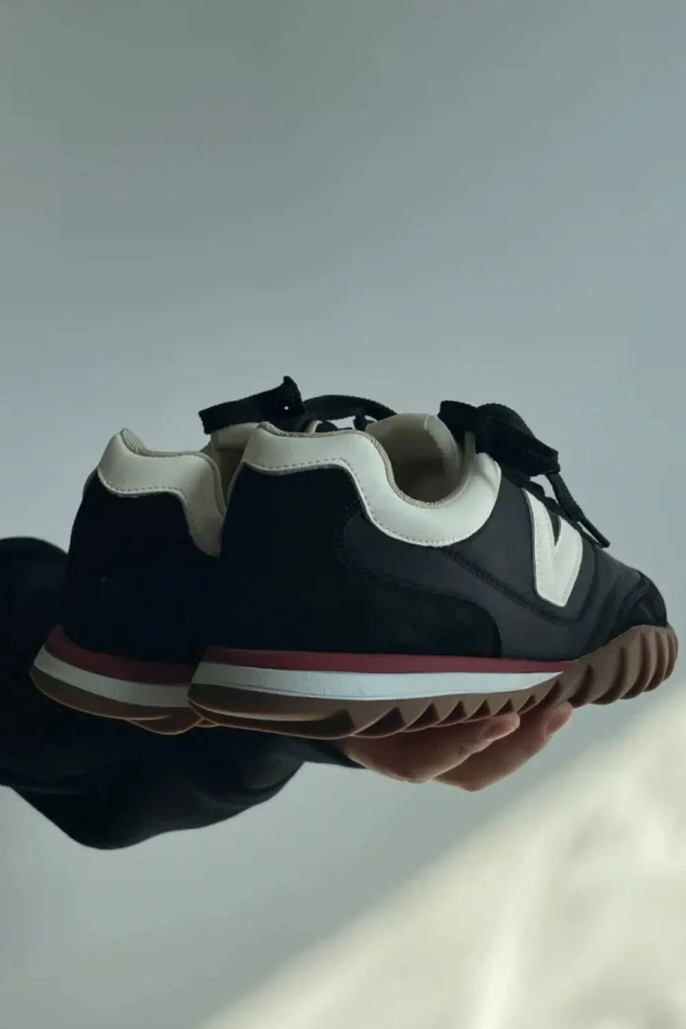 Lace Up Contrast Flat Sneakers