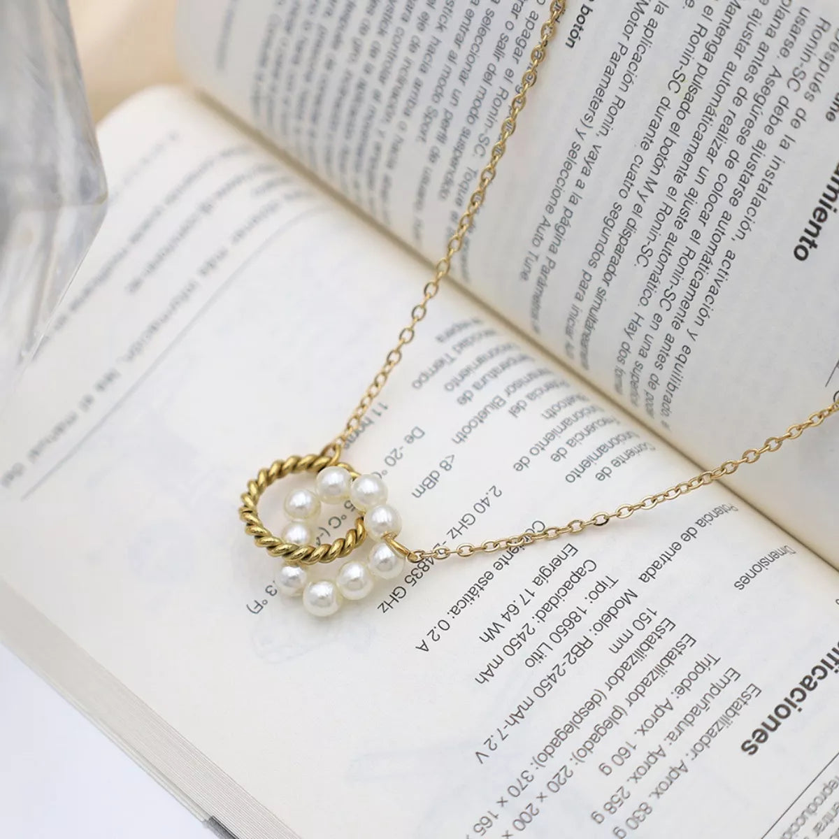 18K Gold-Plated Pearl Twisted Pendant Necklace