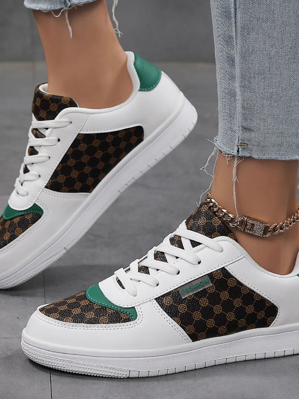 b8f5d943-fa5e-46a9-b596-6f2e7b27cfa3-Max