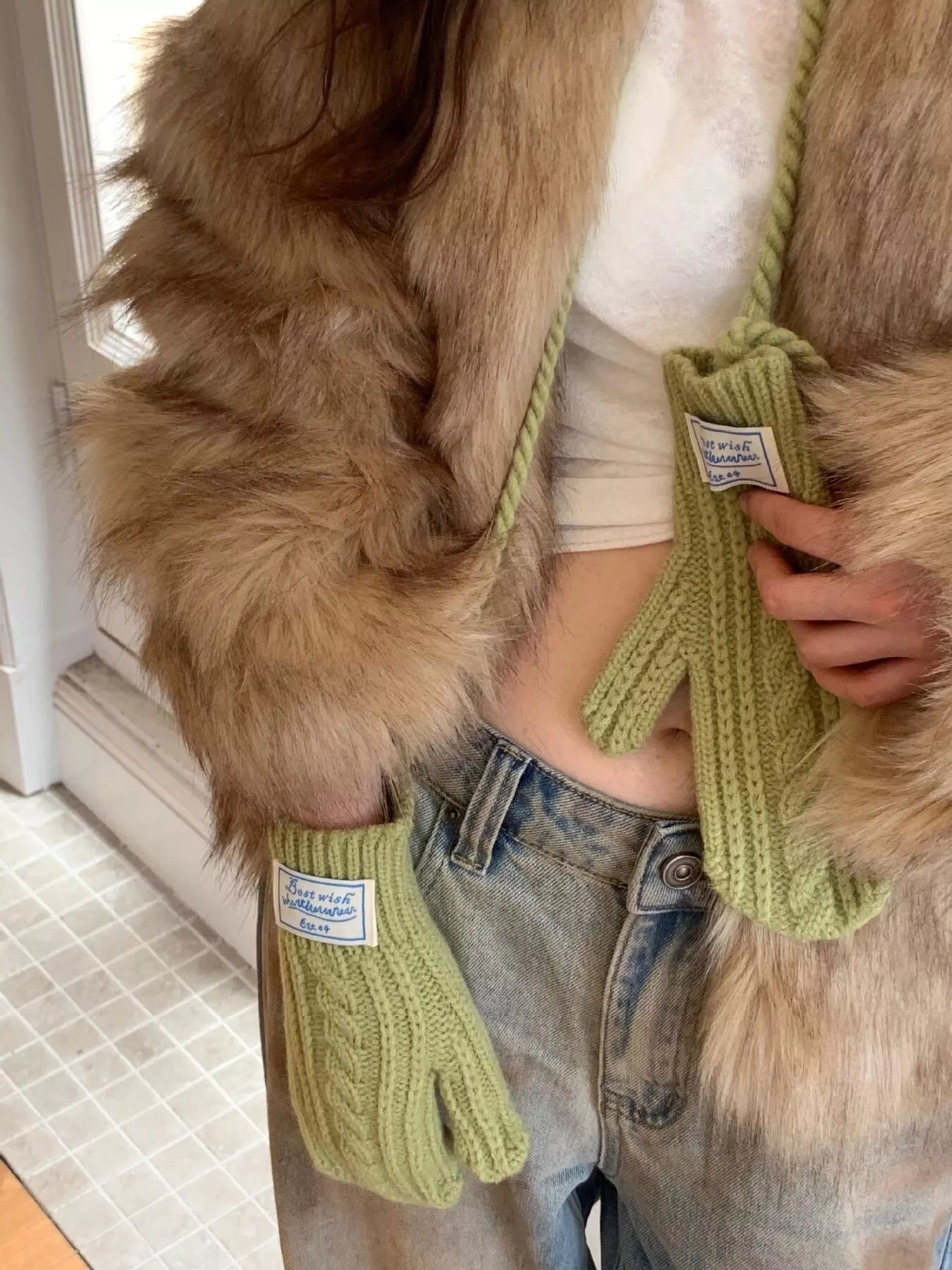 d4027c88ae4f49bfa4ad2141b3a78ada-Max-Origin